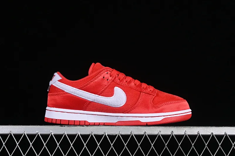 All categories Nk SB Dunk series Nk SB Dunk Low low-top sneakers Nk Dunk Low GS "Valentine’s Day" new Valentine’s Day color SB low-top casual sneakers FZ3548-612